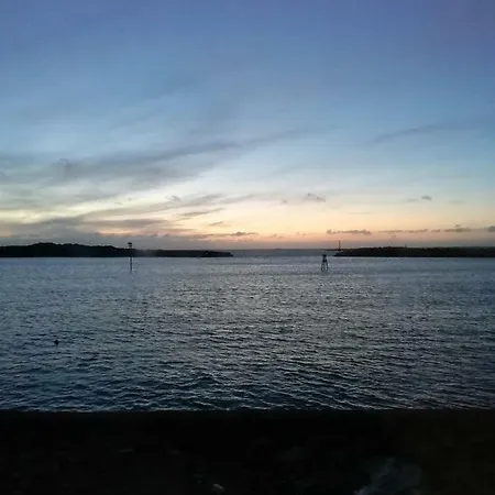 Seaview Karmoy Апартаменты *